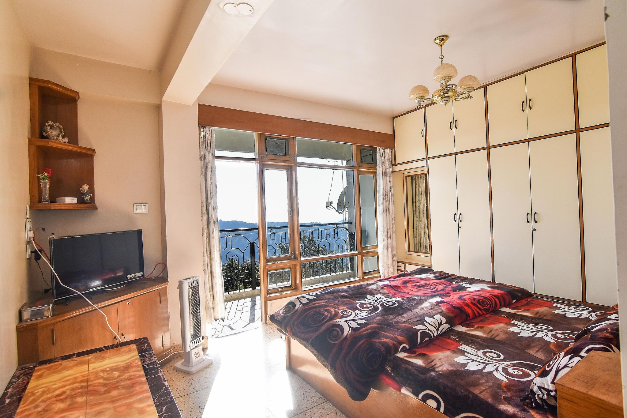 DELUX ROOM WITH BALCONY