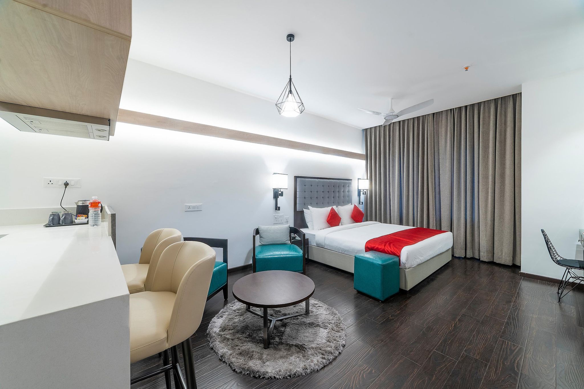 Studio suite , king bed only