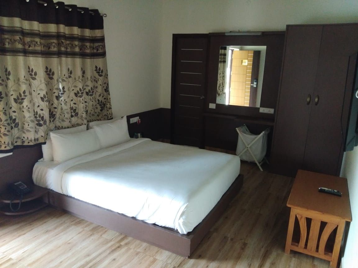 undefined Yellow Lake Resort 5