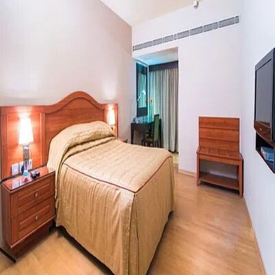 Halcyon Hotel Residencies Executive room with Common living area (Sharing Living Room and Kitchen) 2