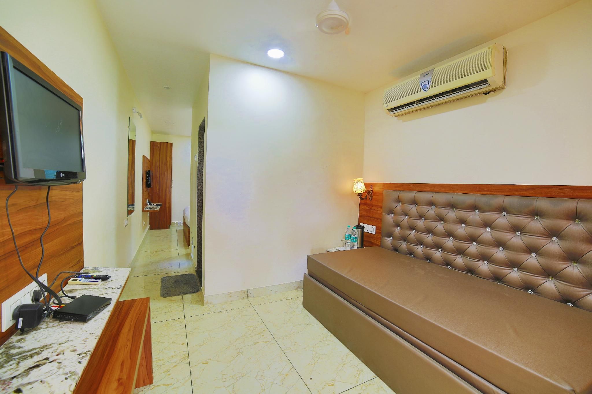 Family Air Conditioning 4 Person