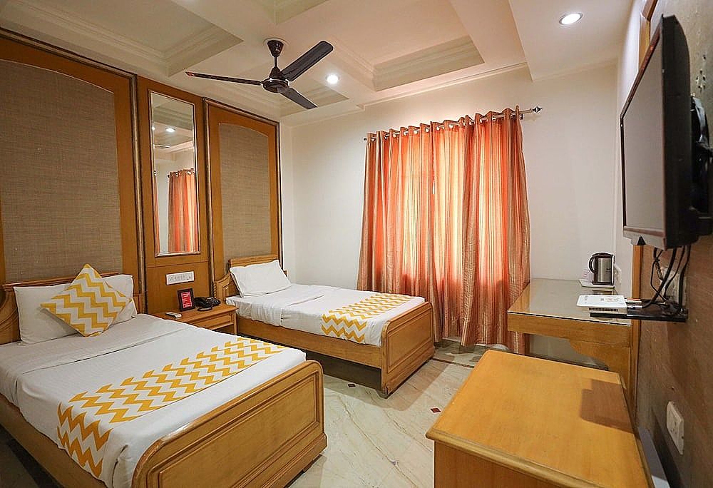 Hotel Maru Casa Deluxe Twin Room 5