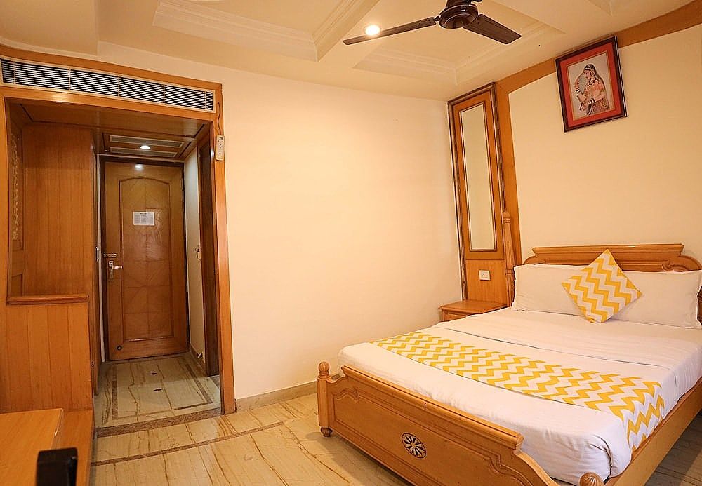 Hotel Maru Casa Deluxe Room 4