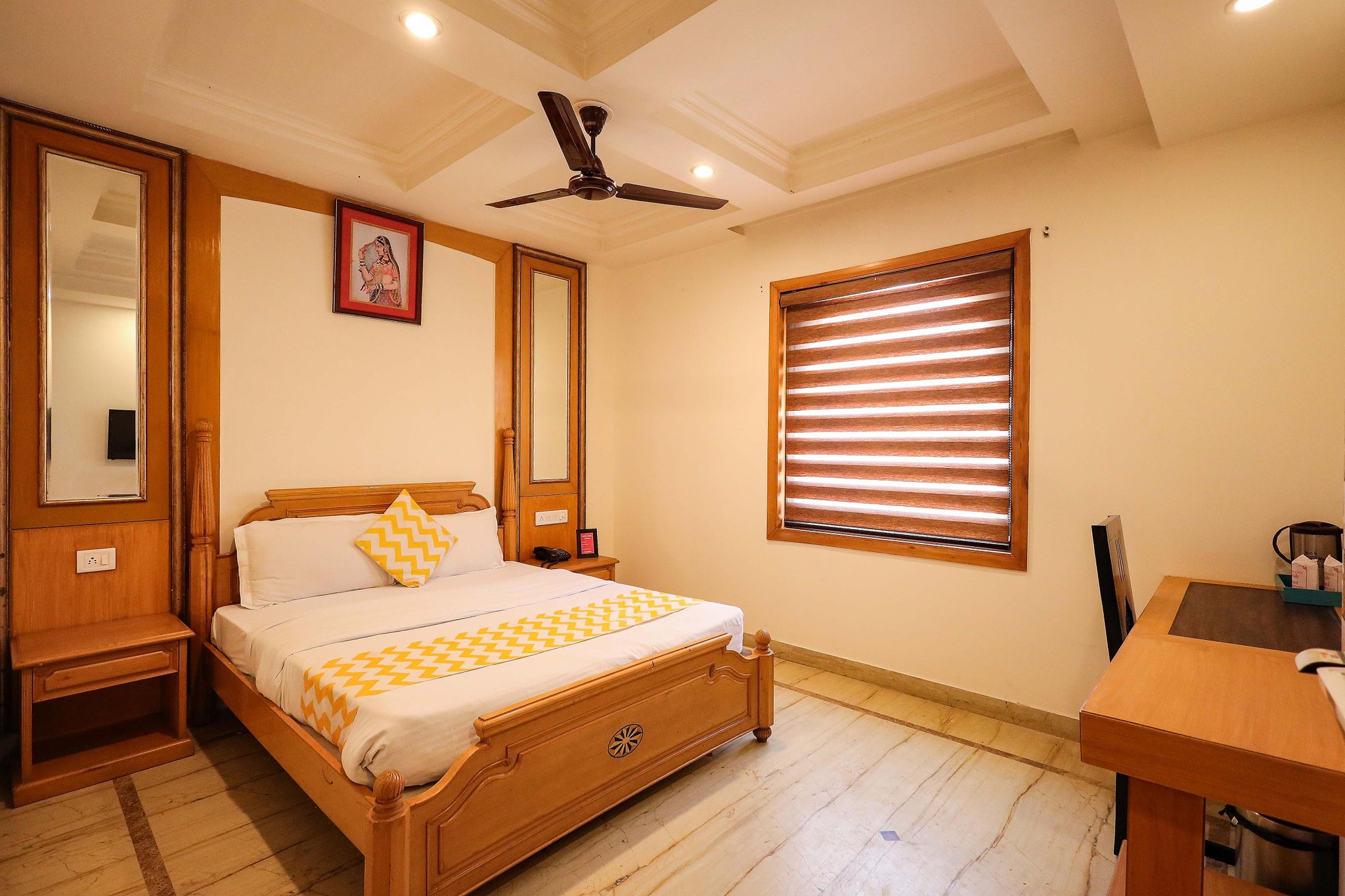 Hotel Maru Casa Deluxe Room 3