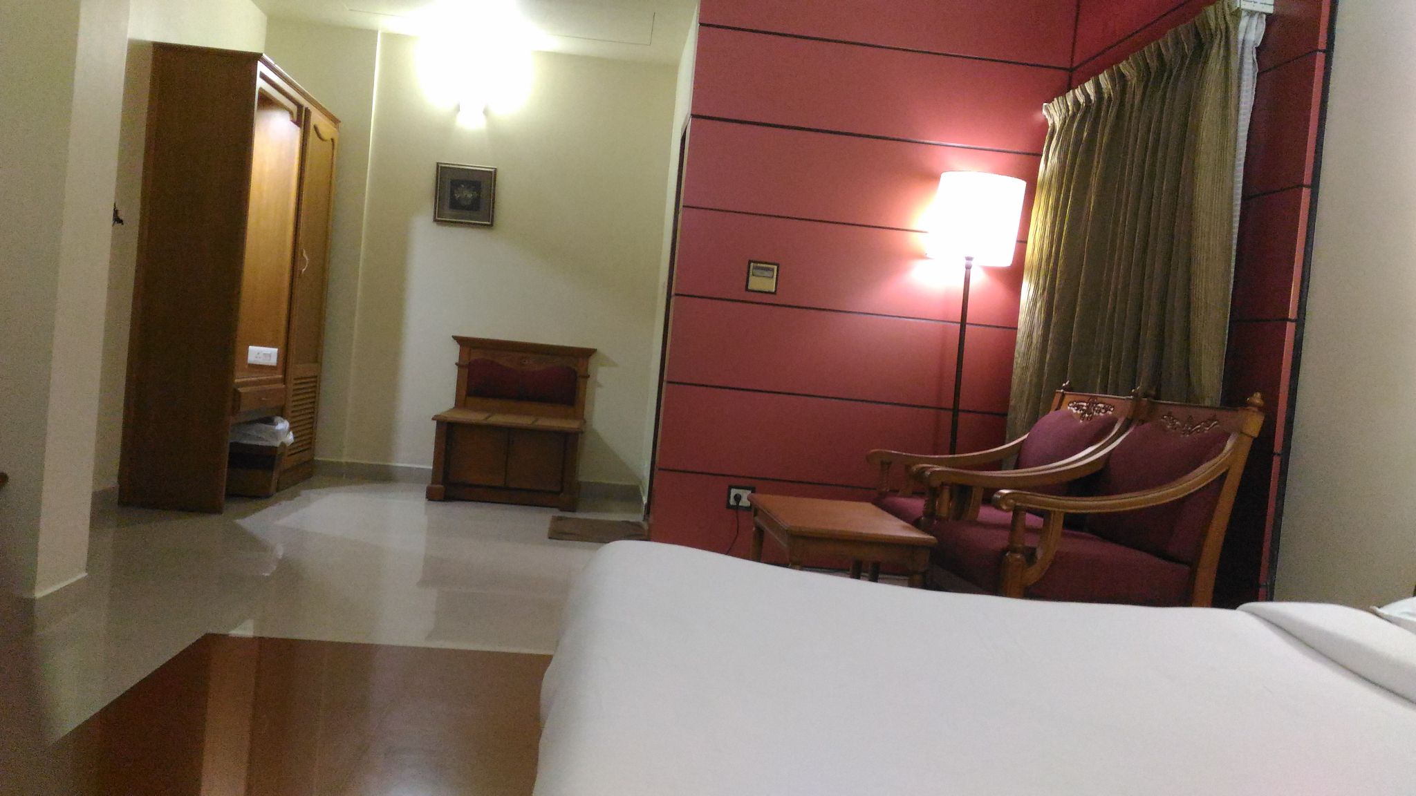 CLUB7 HOTEL Deluxe Superior AC 4