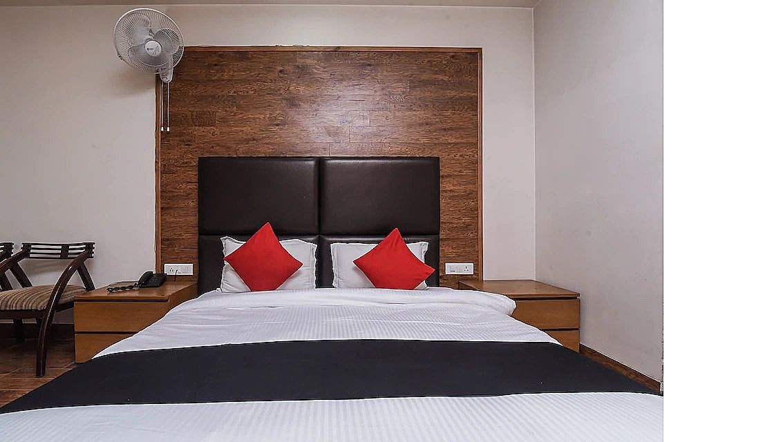 JPS Residency New Delhi Standard room