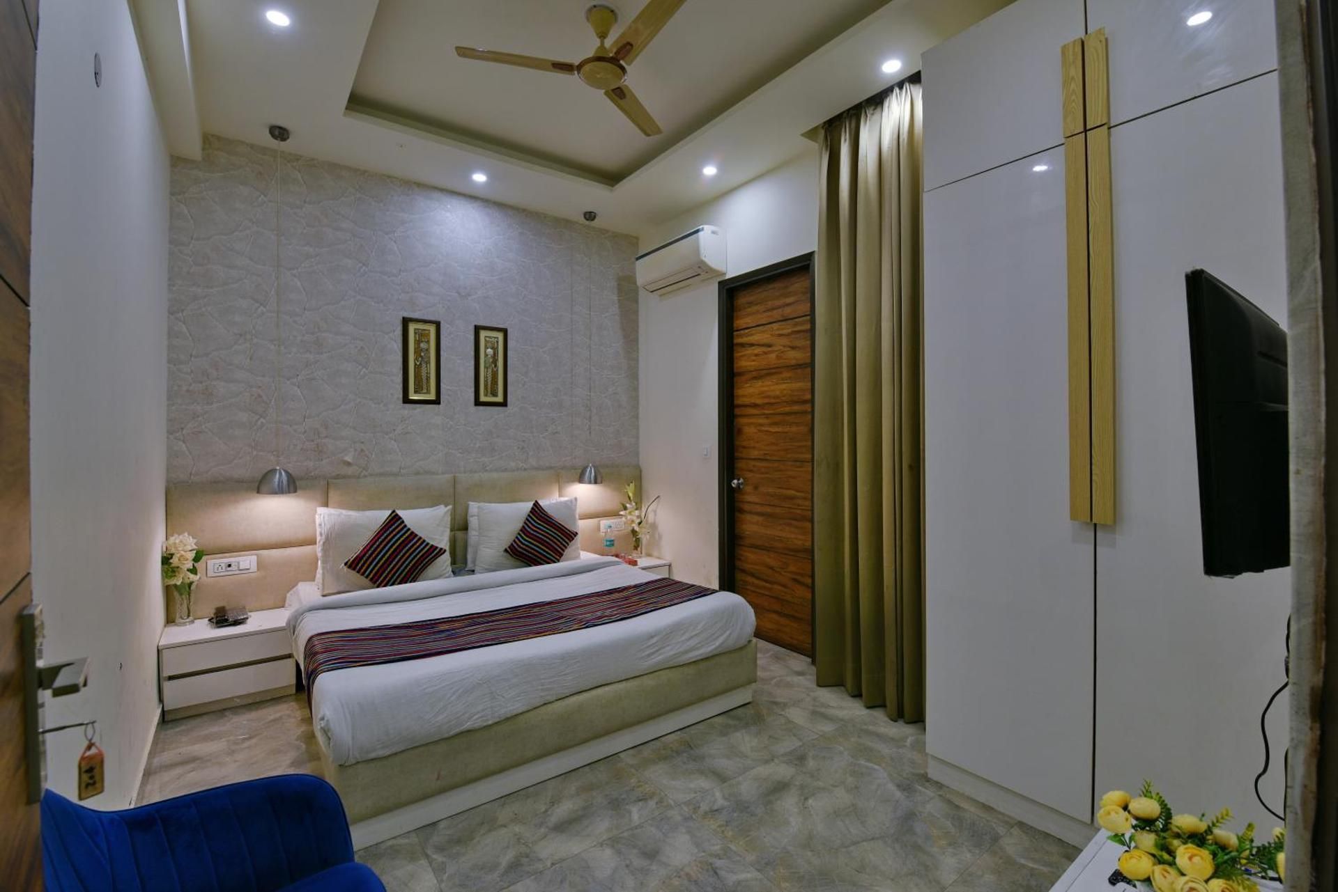 undefined Hotel Fortune Inn- Noida Sector 19 7