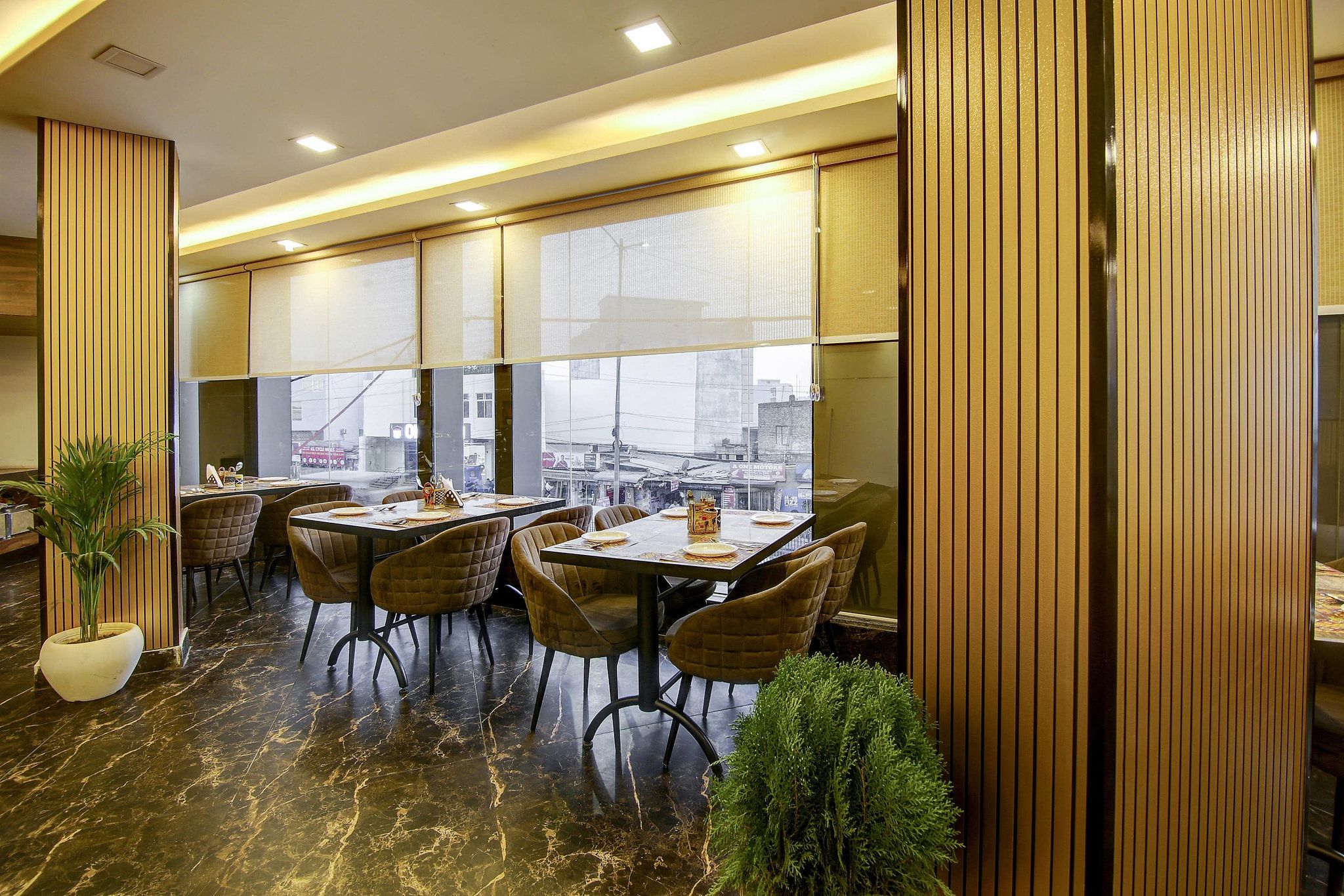 Food & Dining