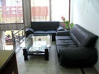 Side Image 2