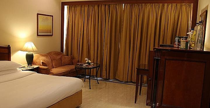 The Hans New Delhi Executive Room 12