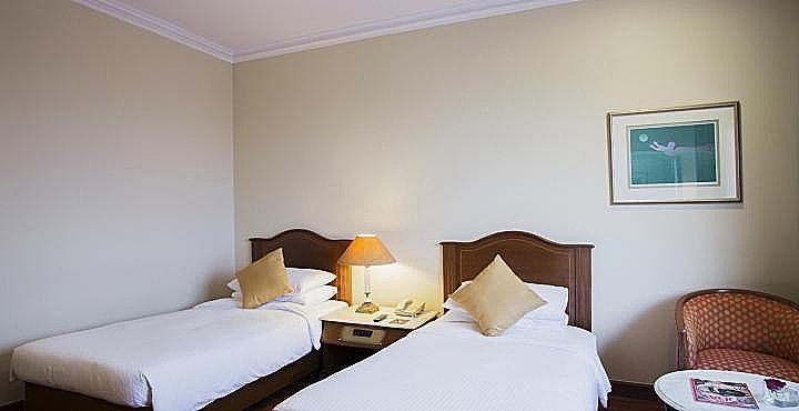 The Hans New Delhi Executive Room 11