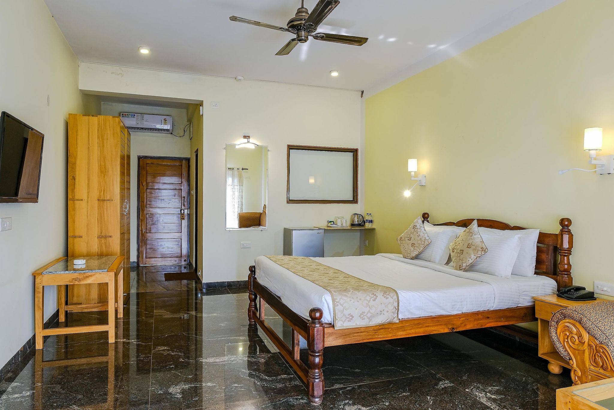 Premium Room with Balcony and Sea View