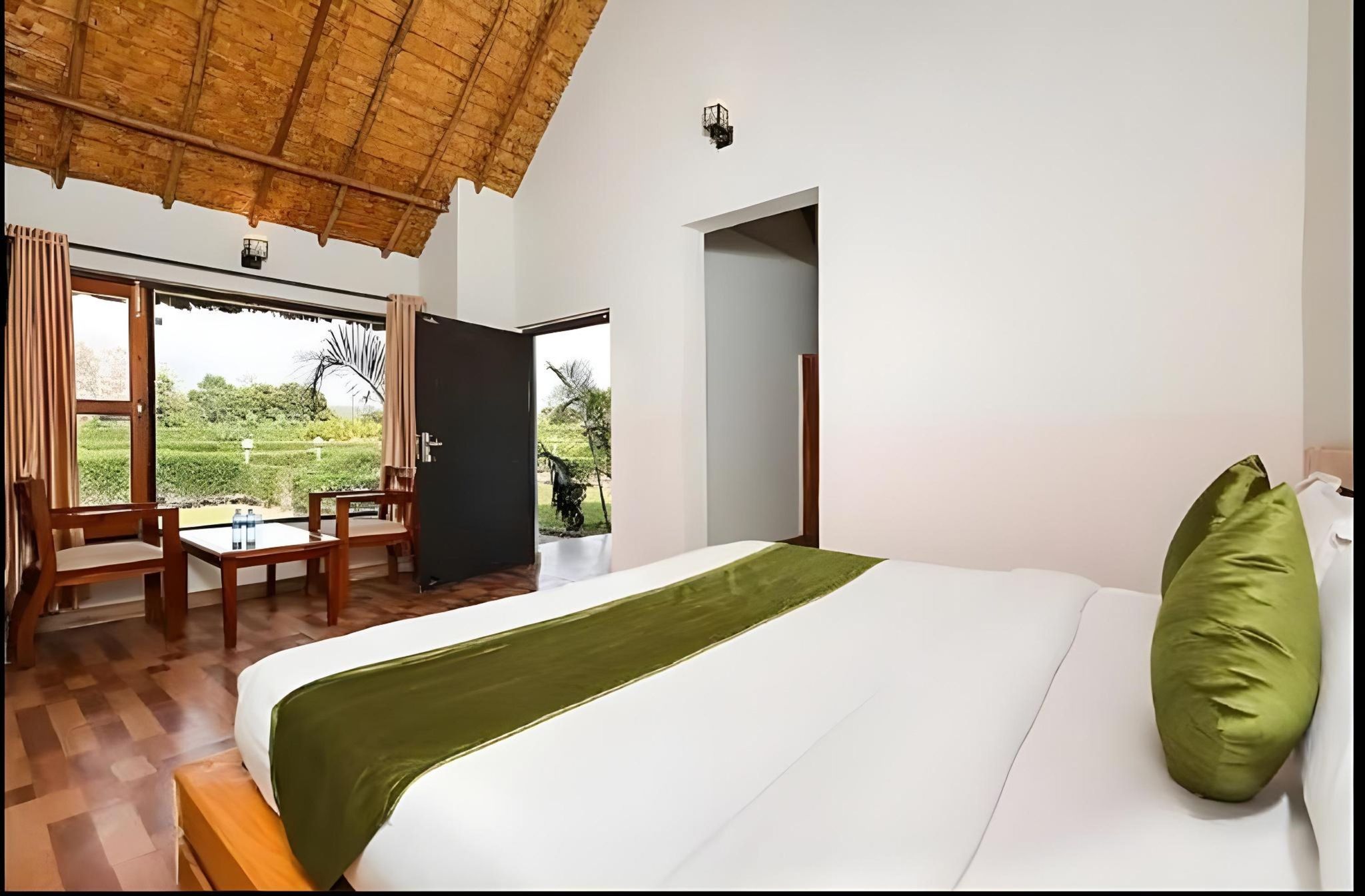 Beyond Stay Corbett Next Forest Deluxe Room 2
