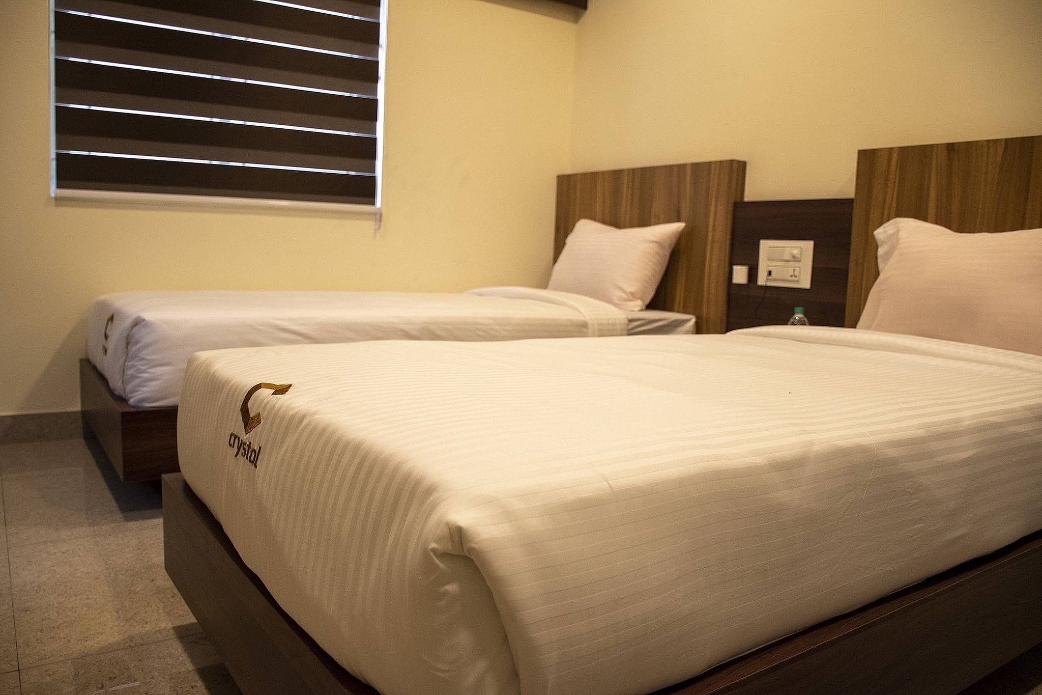 undefined Crystal Inn 3