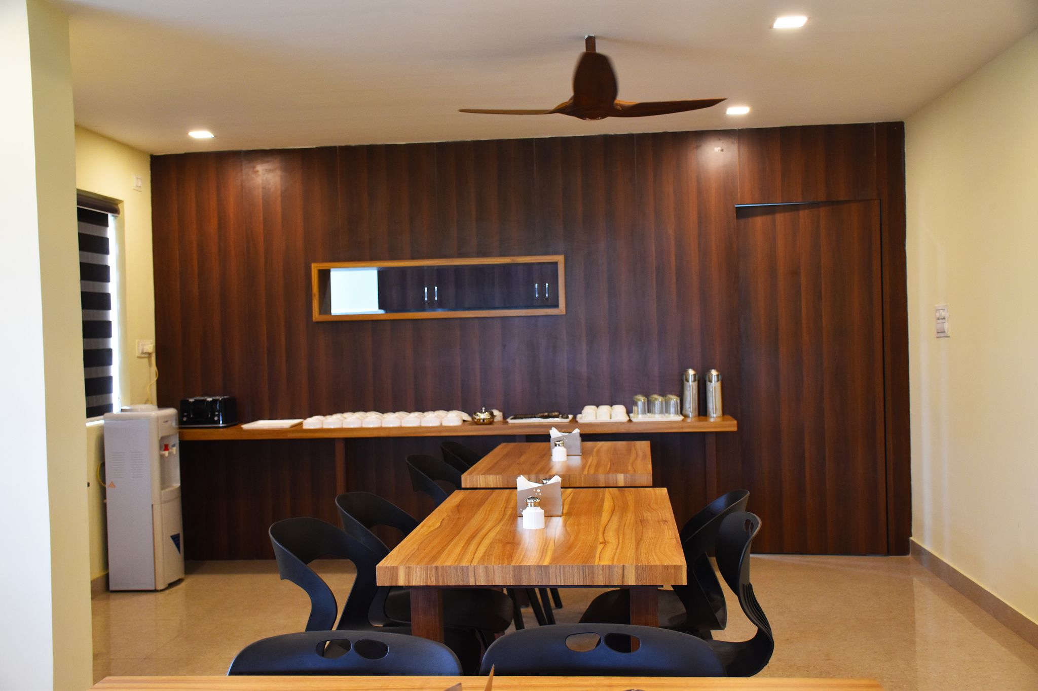 undefined Crystal Inn 7