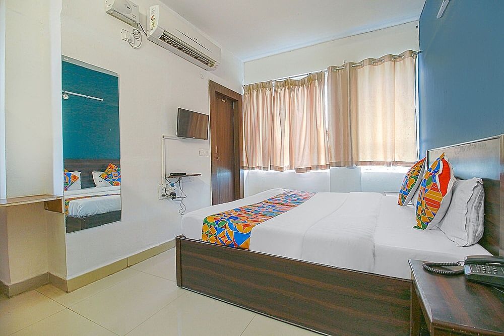 FabHotel Saket Inn Deluxe Room 5