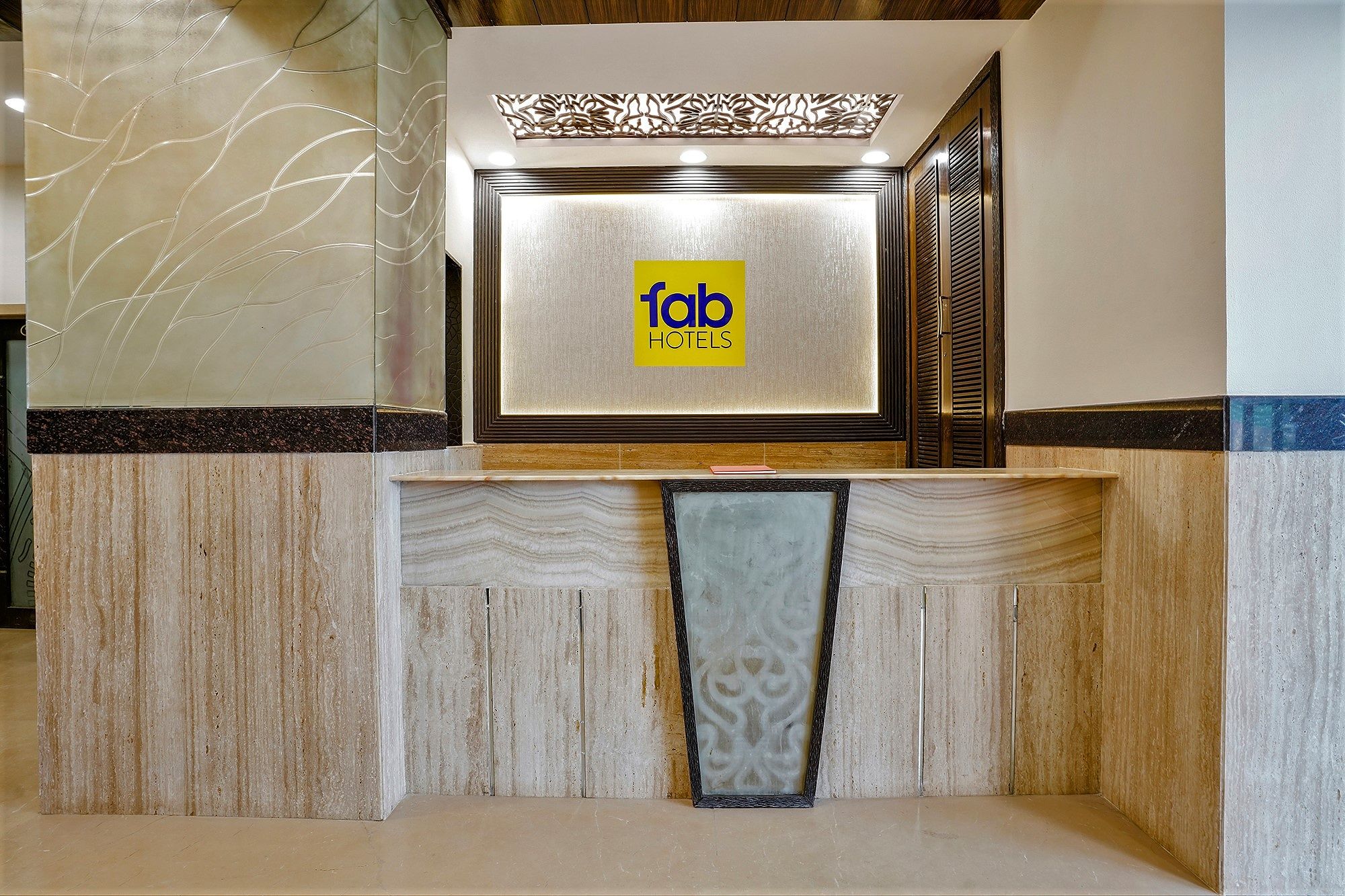 Hotel Kamran Residency - Near US Embassy