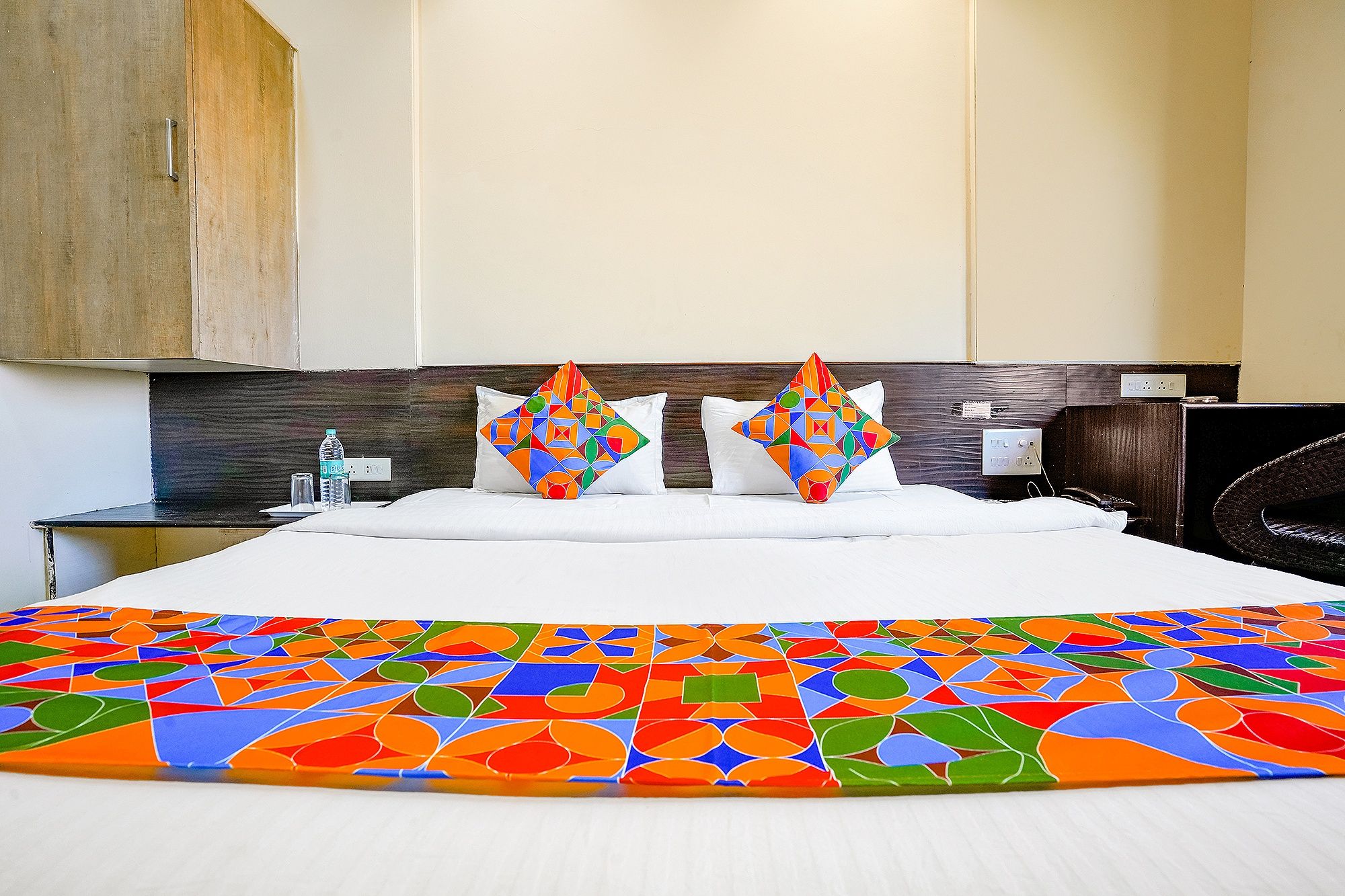 undefined FabHotel Regent Inn 8