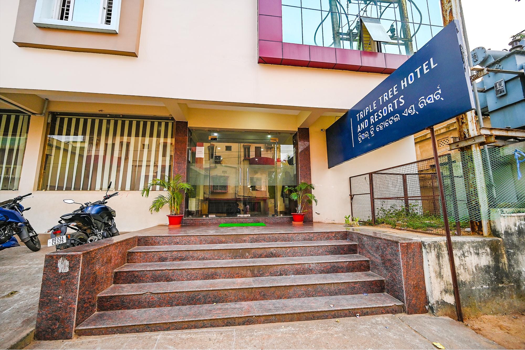 undefined FabHotel Triple Tree 2