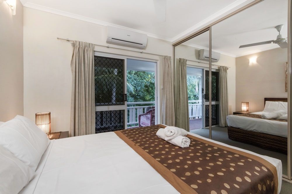 undefined Nimrod Resort Apartments