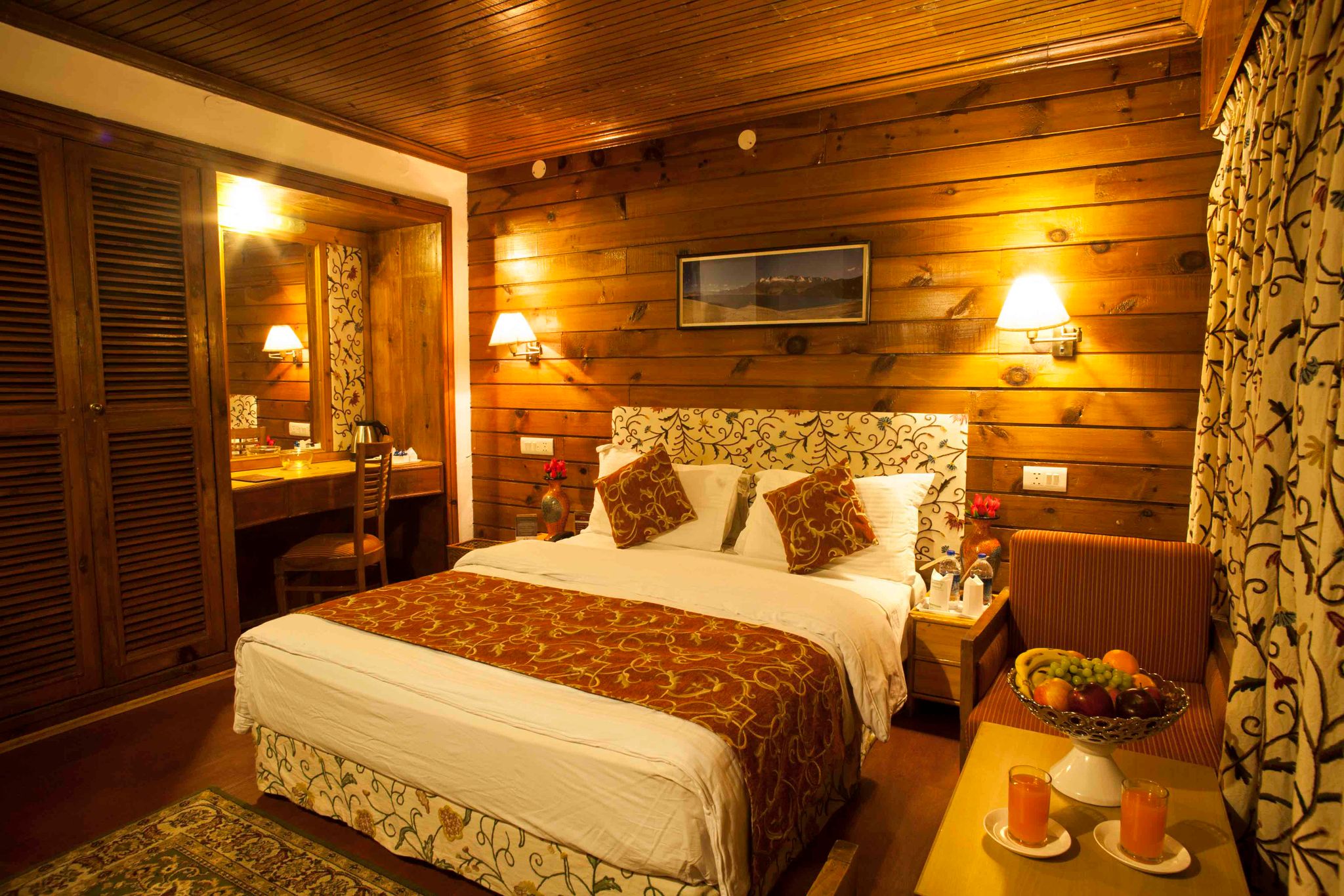Heevan Pahalgam Standard room