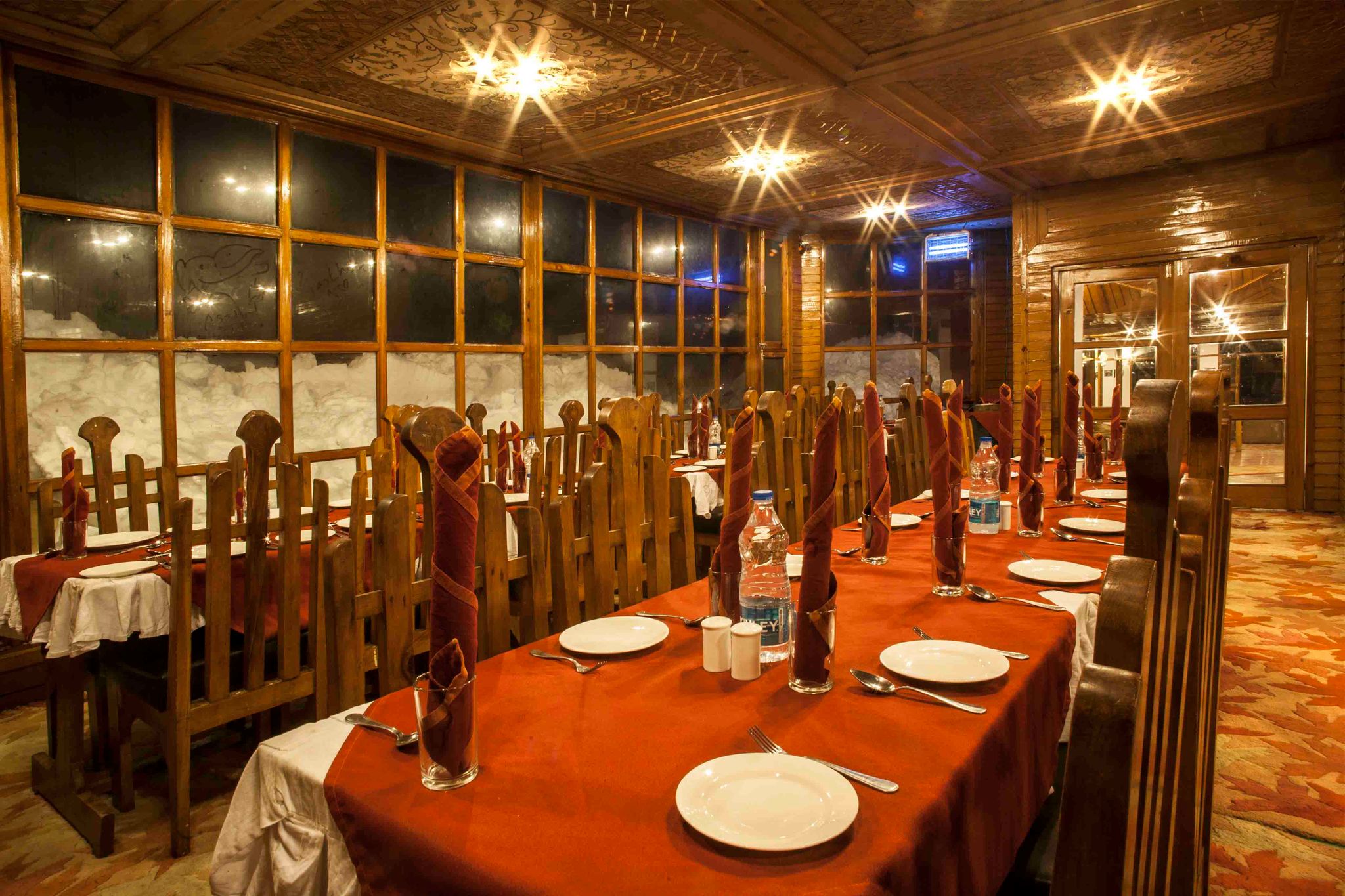 Food & Dining