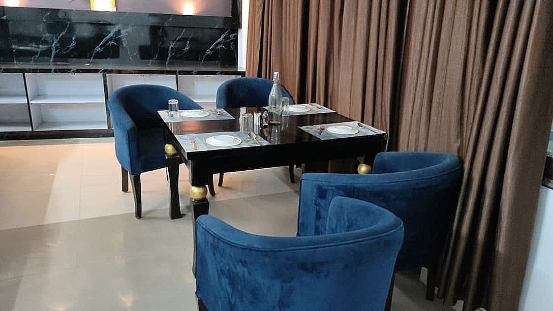 undefined Hotel Earth 6