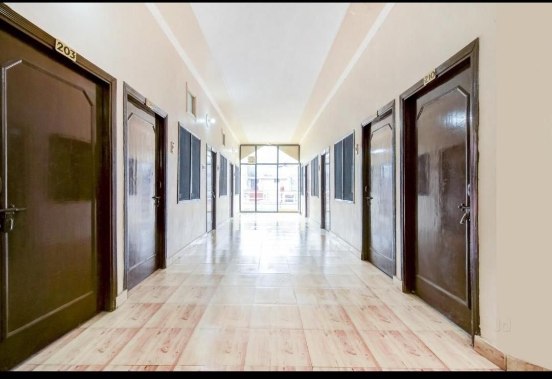 undefined Hotel Kingsman 4