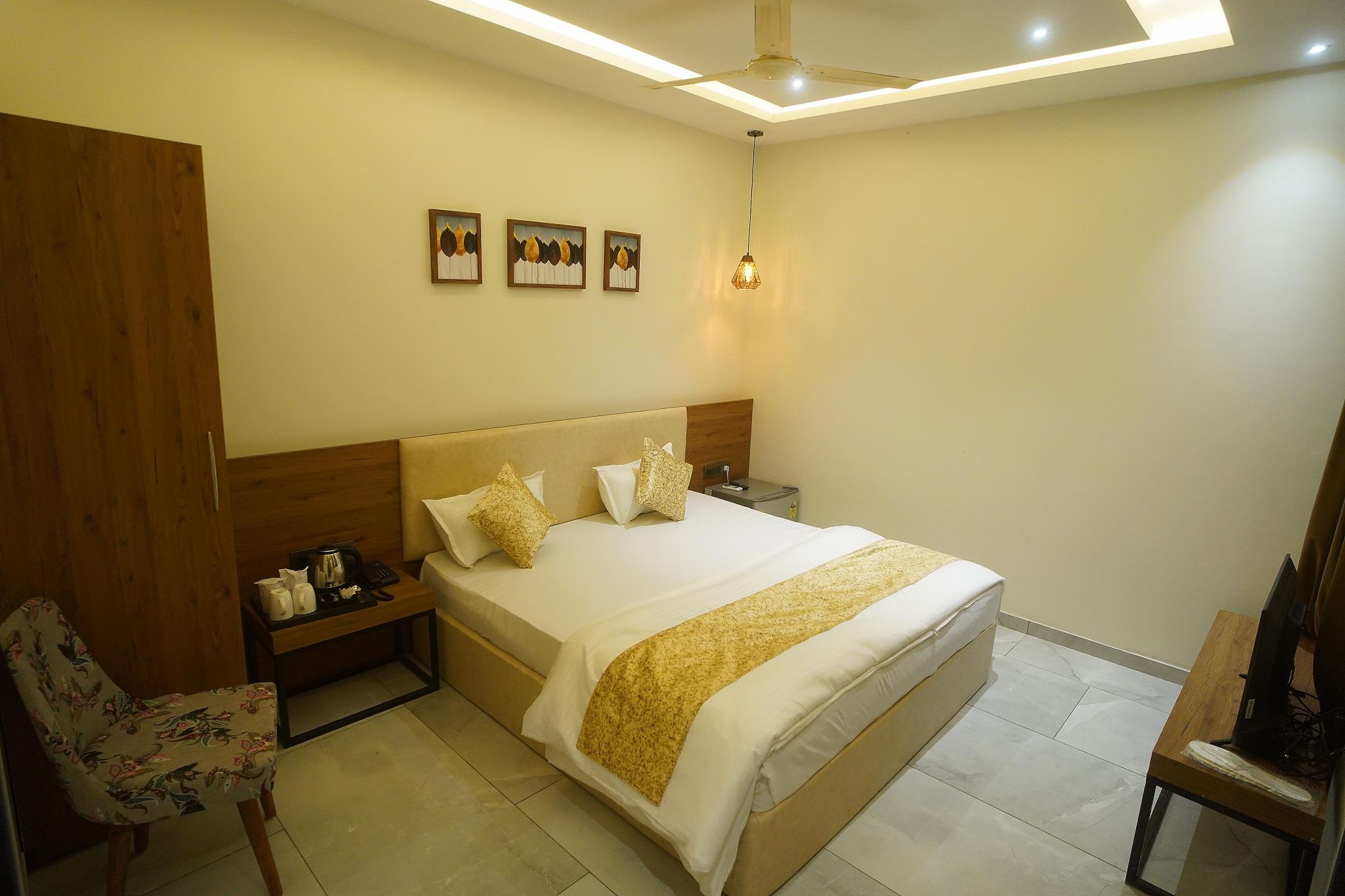 Hotel Lunar Stays Deluxe