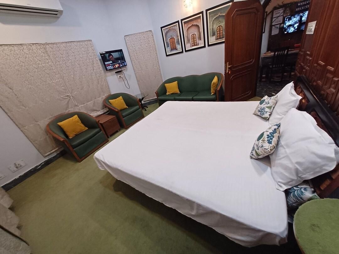 Hotel Natraj Palace