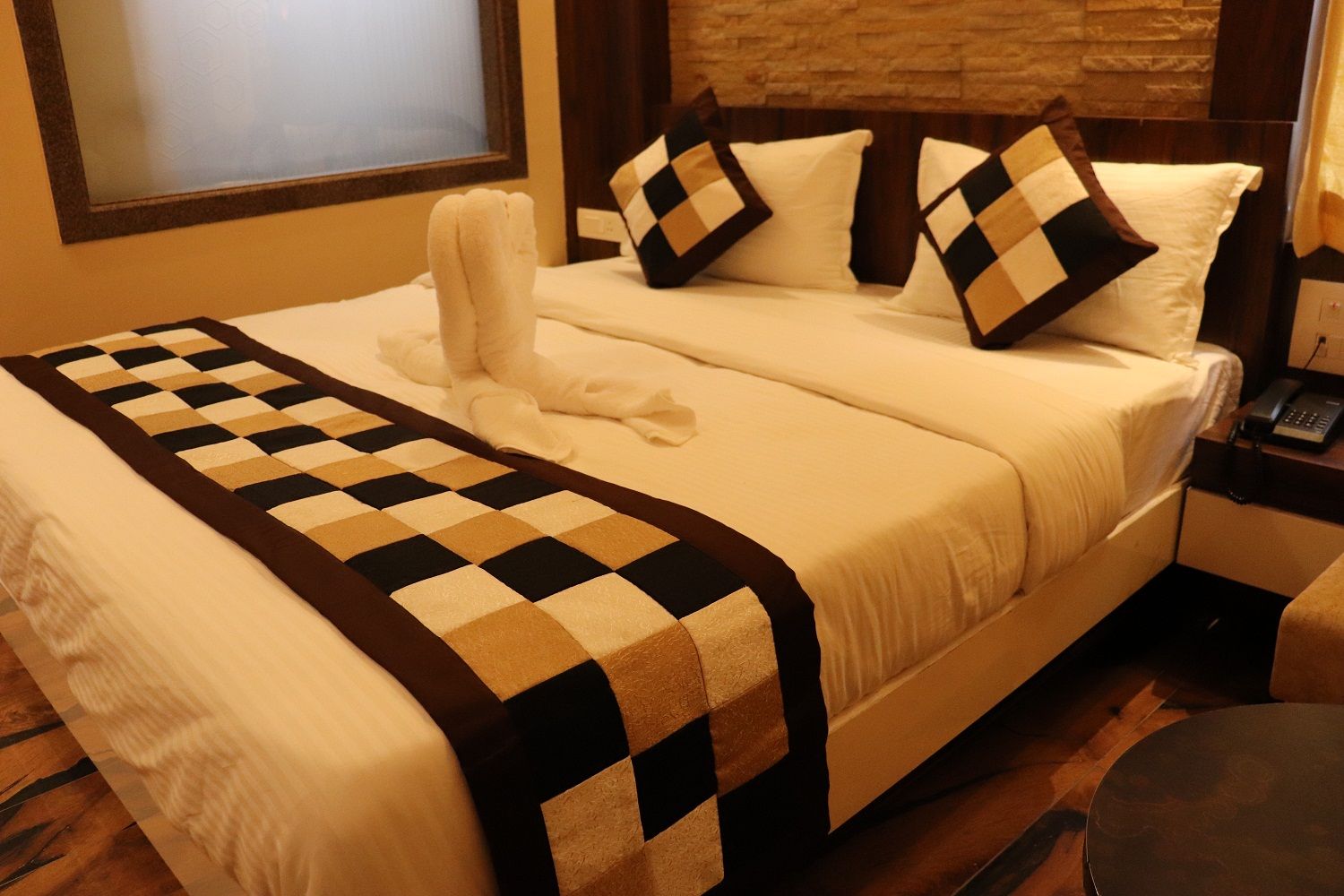 Hotel President Deluxe Room 3