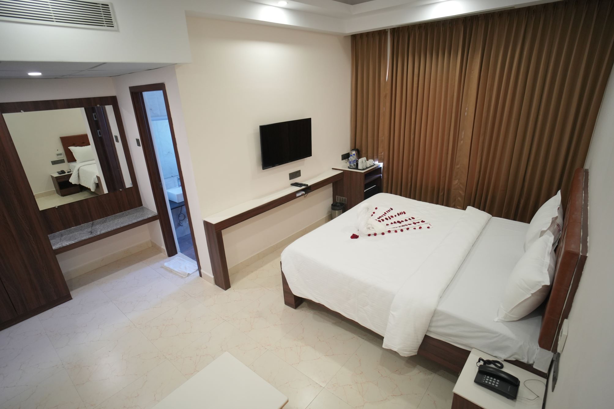 Hotel Seasons  Executive Room 5