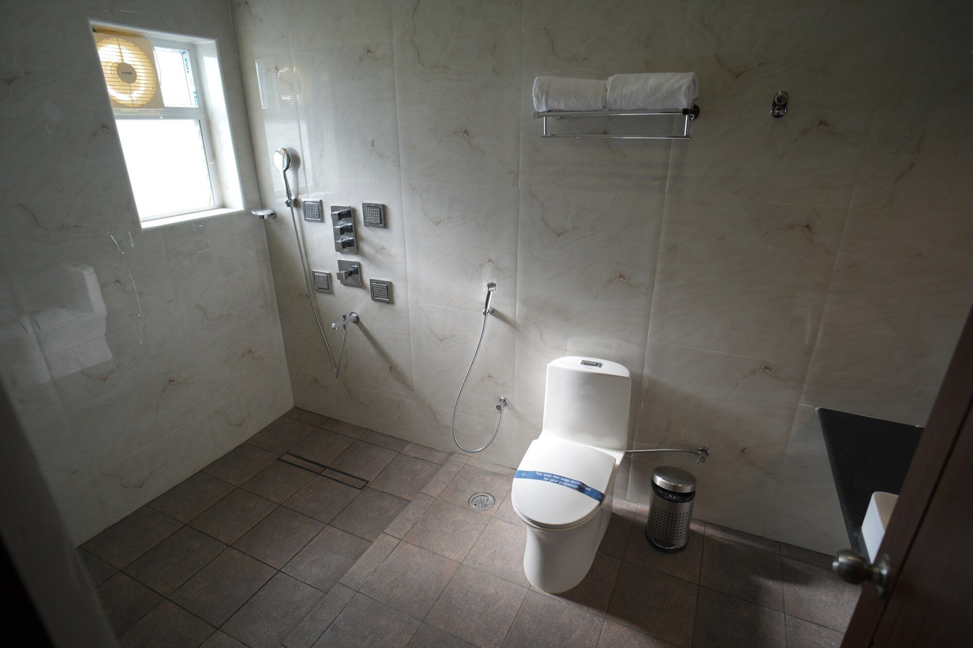 Hotel Seasons  Executive Room 7