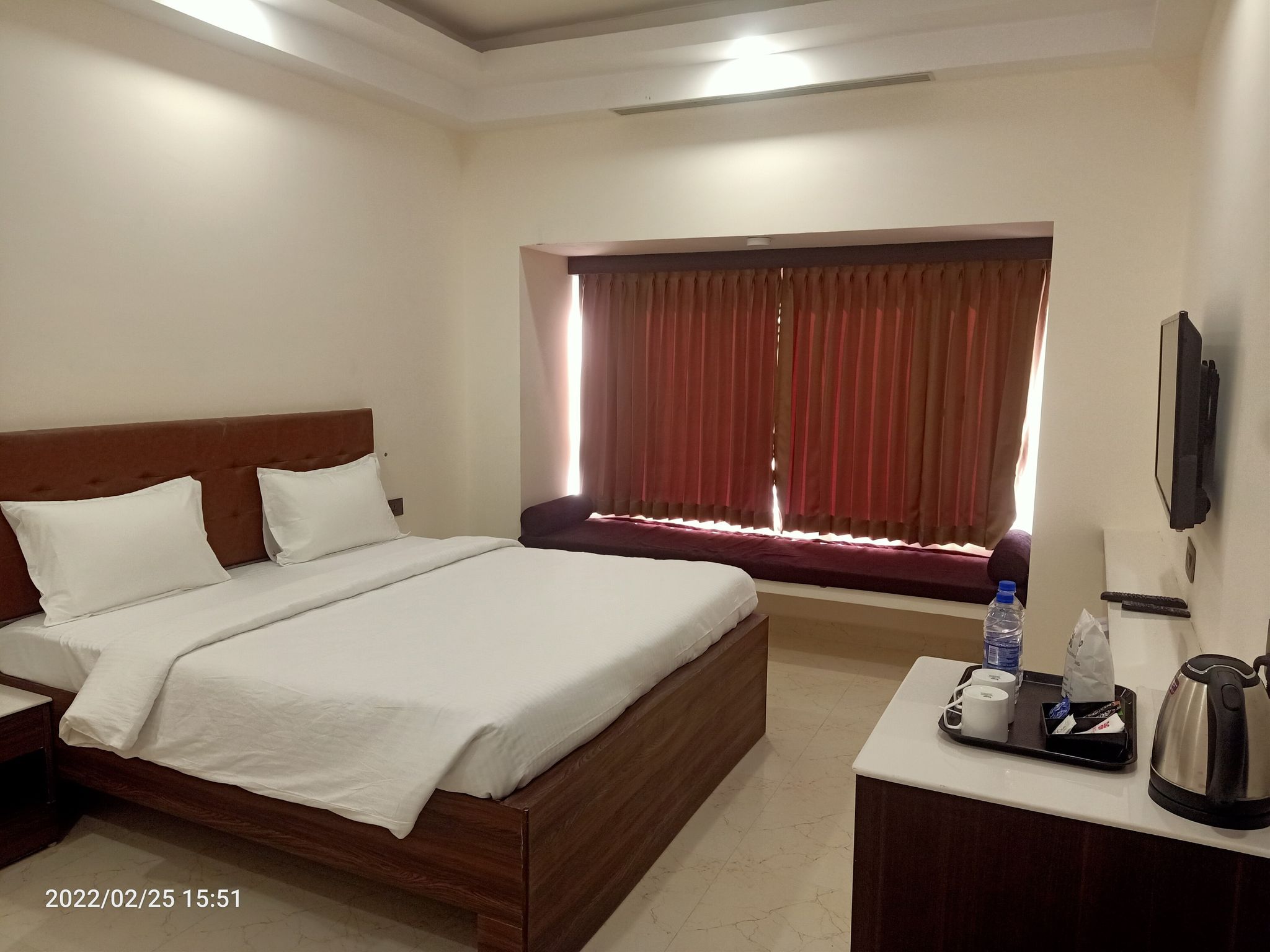 Hotel Seasons  Executive Room 3