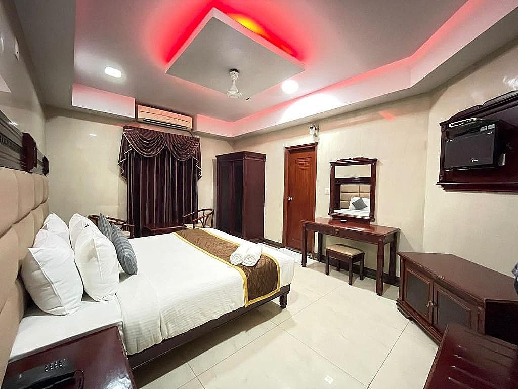 HOTEL YUVRAJ SIGNATURE Yuvraj Suite 5