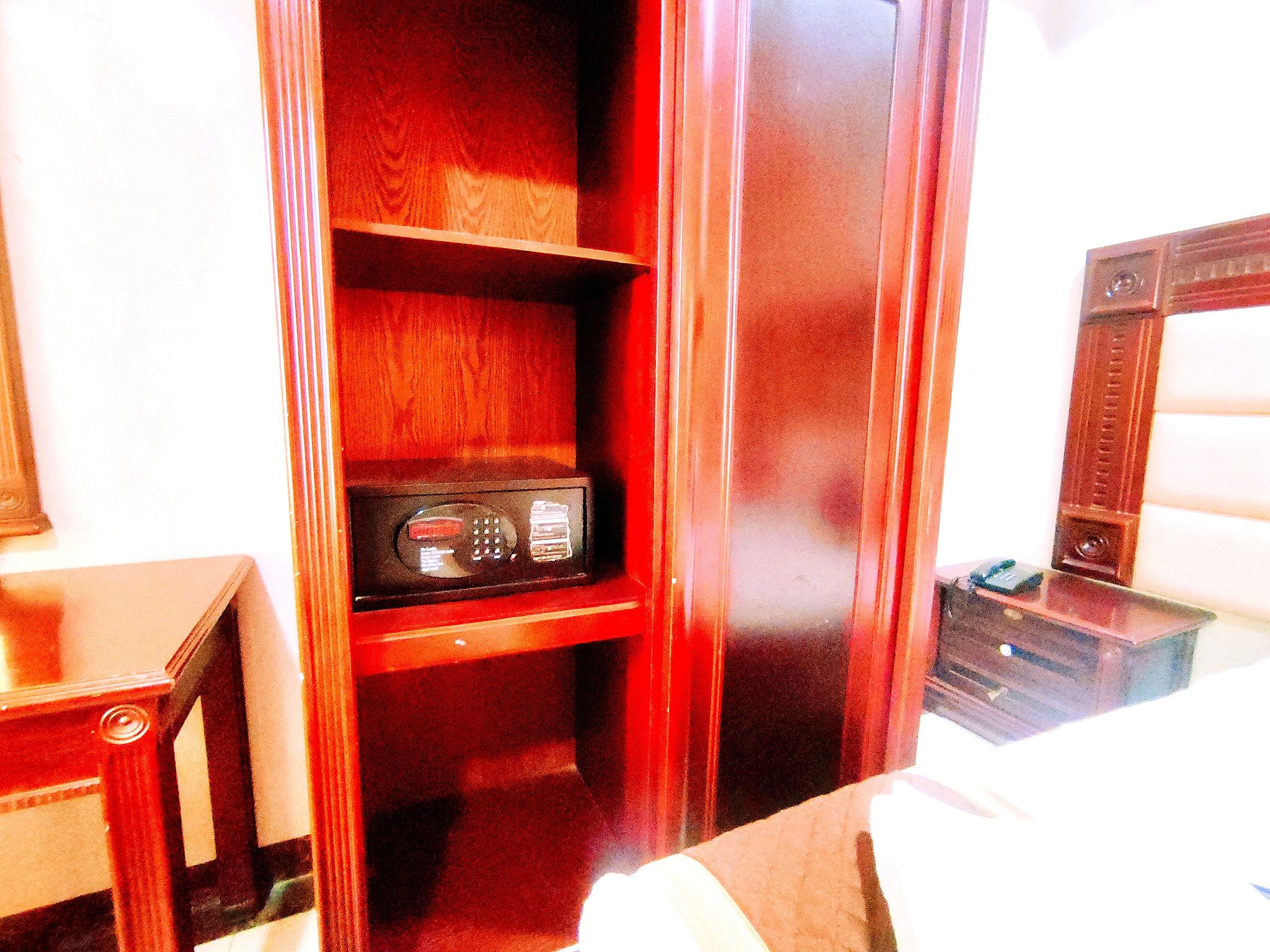 HOTEL YUVRAJ SIGNATURE Yuvraj Suite 7