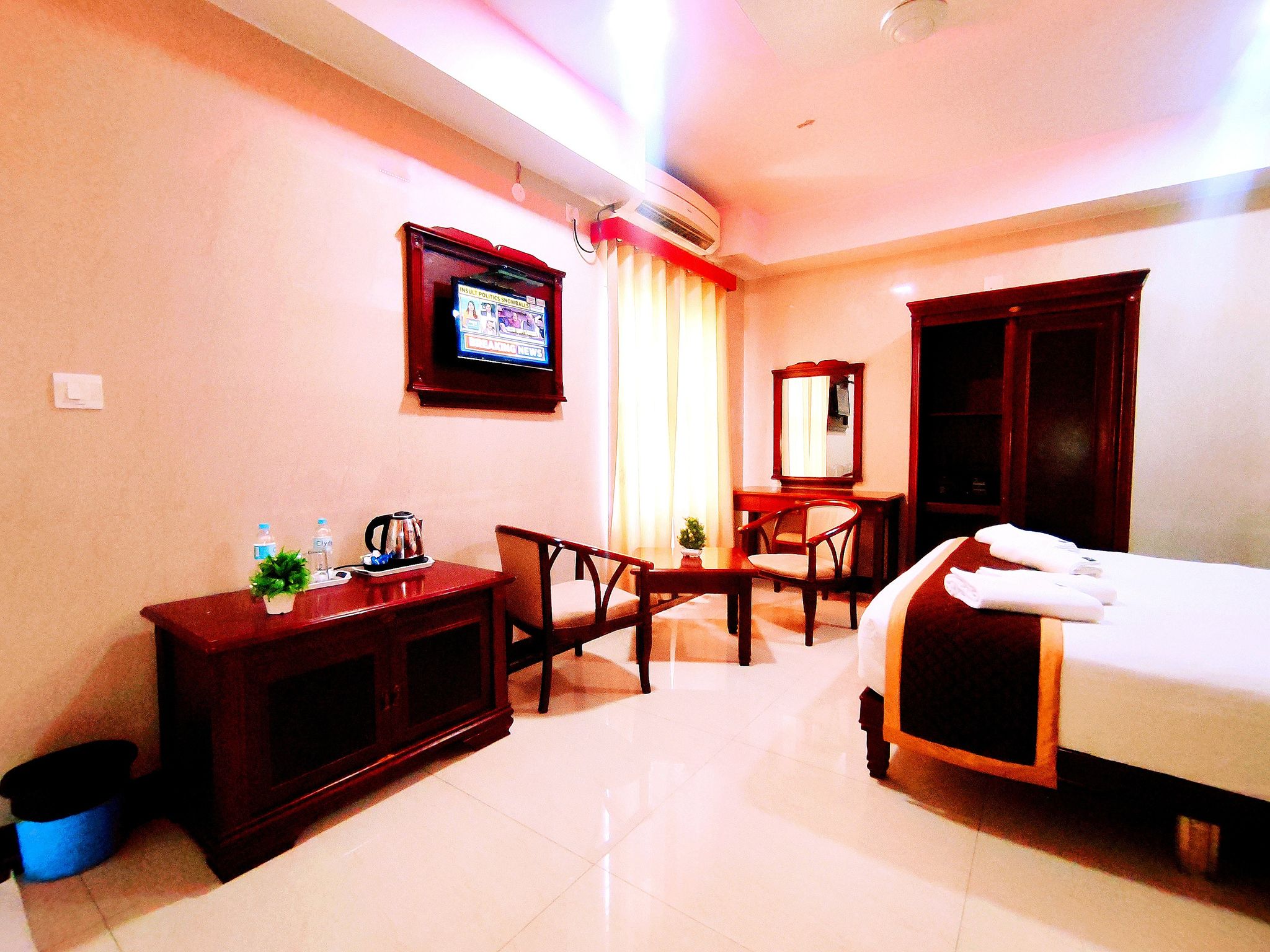 HOTEL YUVRAJ SIGNATURE Yuvraj Suite 3
