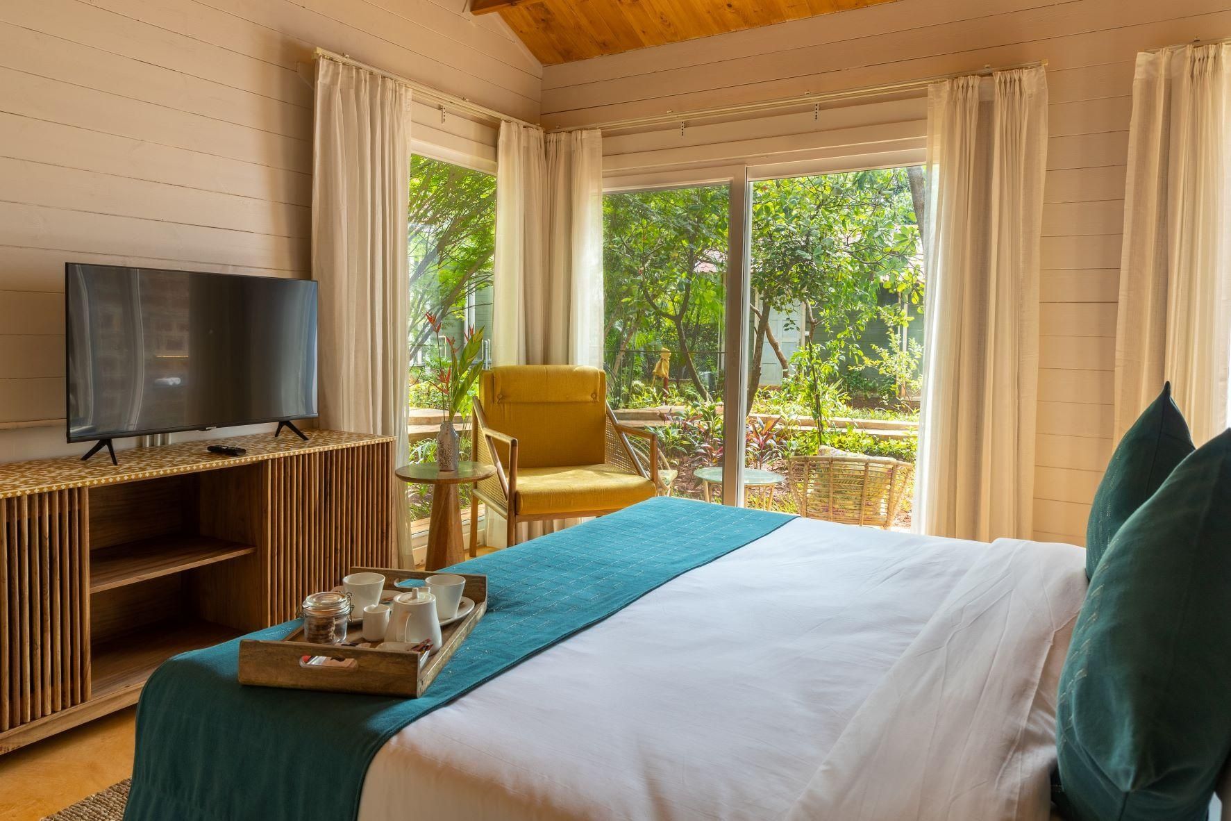 LaRiSa Resort and Spa Ashwem Luxury Cottage 2