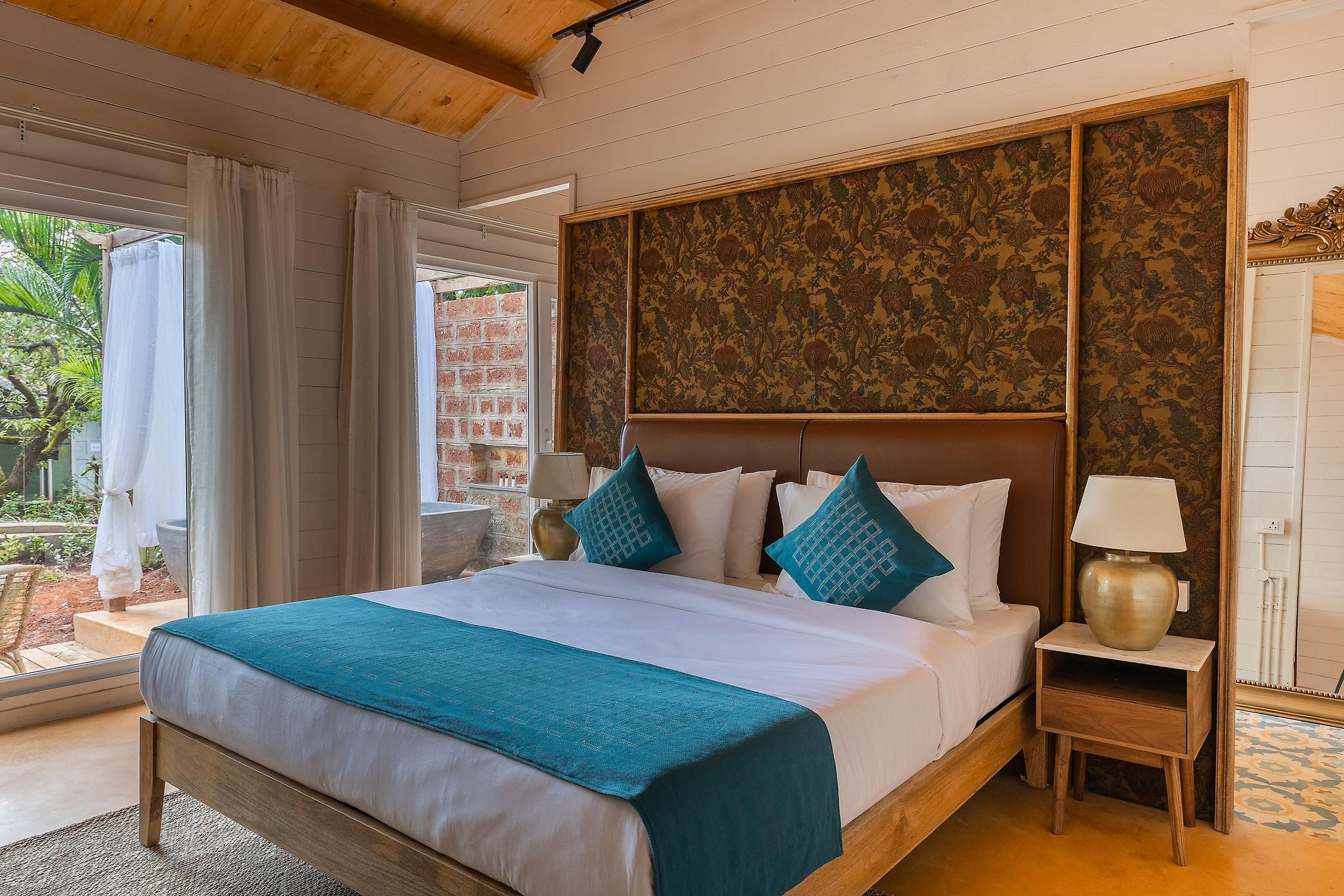 LaRiSa Resort and Spa Ashwem Luxury Cottage 4