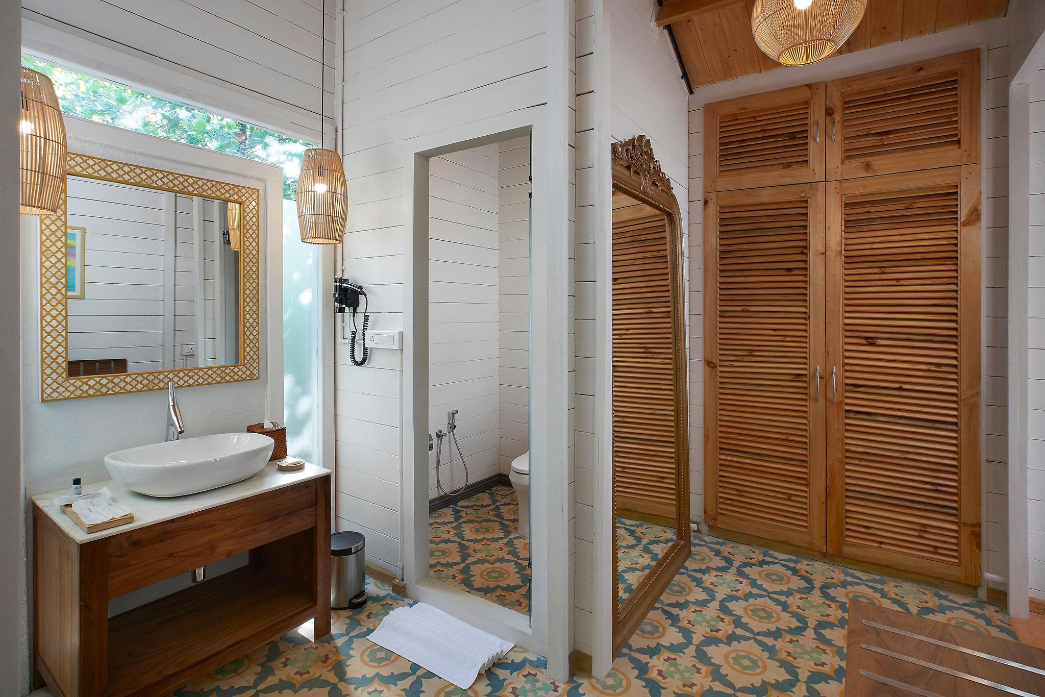 LaRiSa Resort and Spa Ashwem Luxury Cottage 10