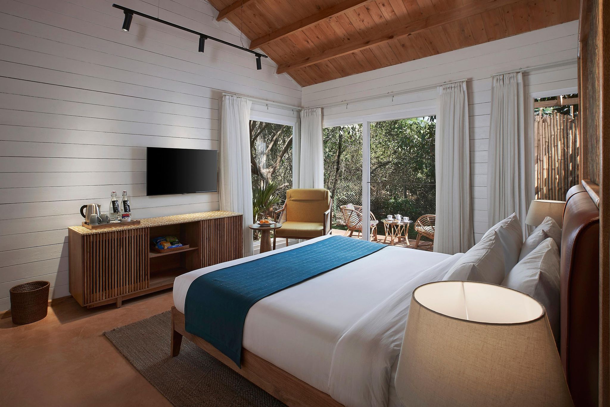 LaRiSa Resort and Spa Ashwem Luxury Cottage