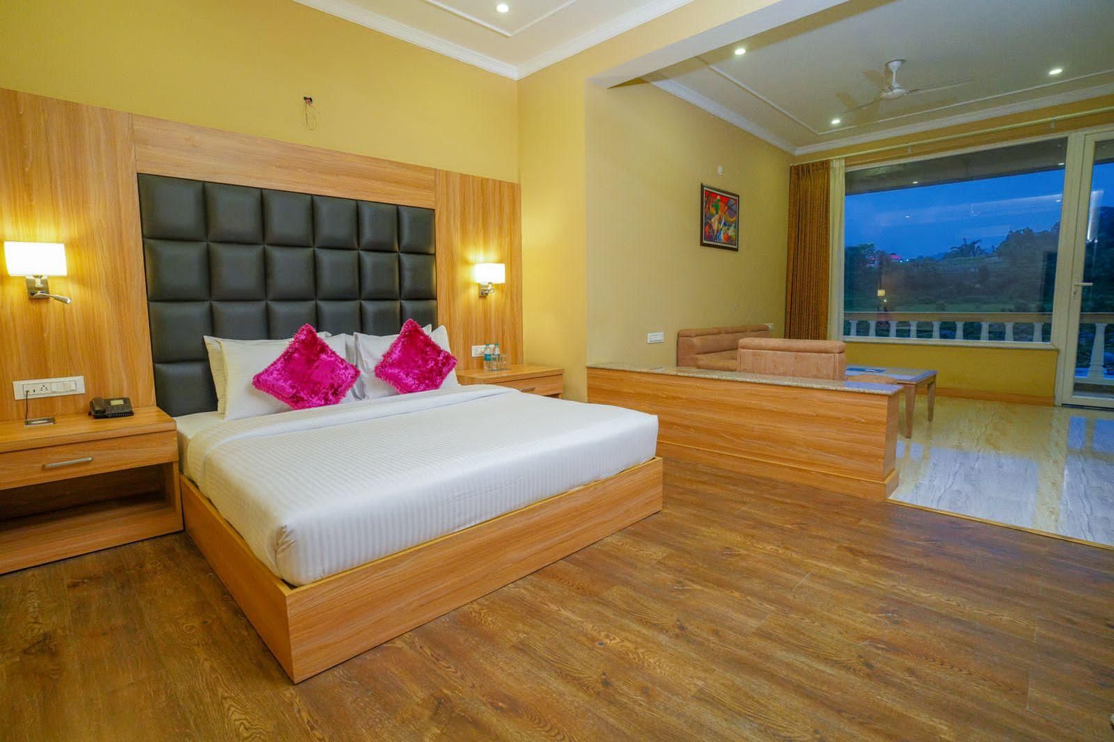 Courtyard suite
