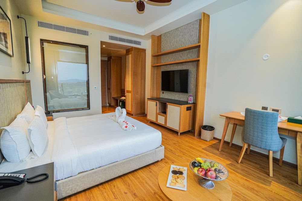 Pushkara Resort and Spa Evoke Room 5
