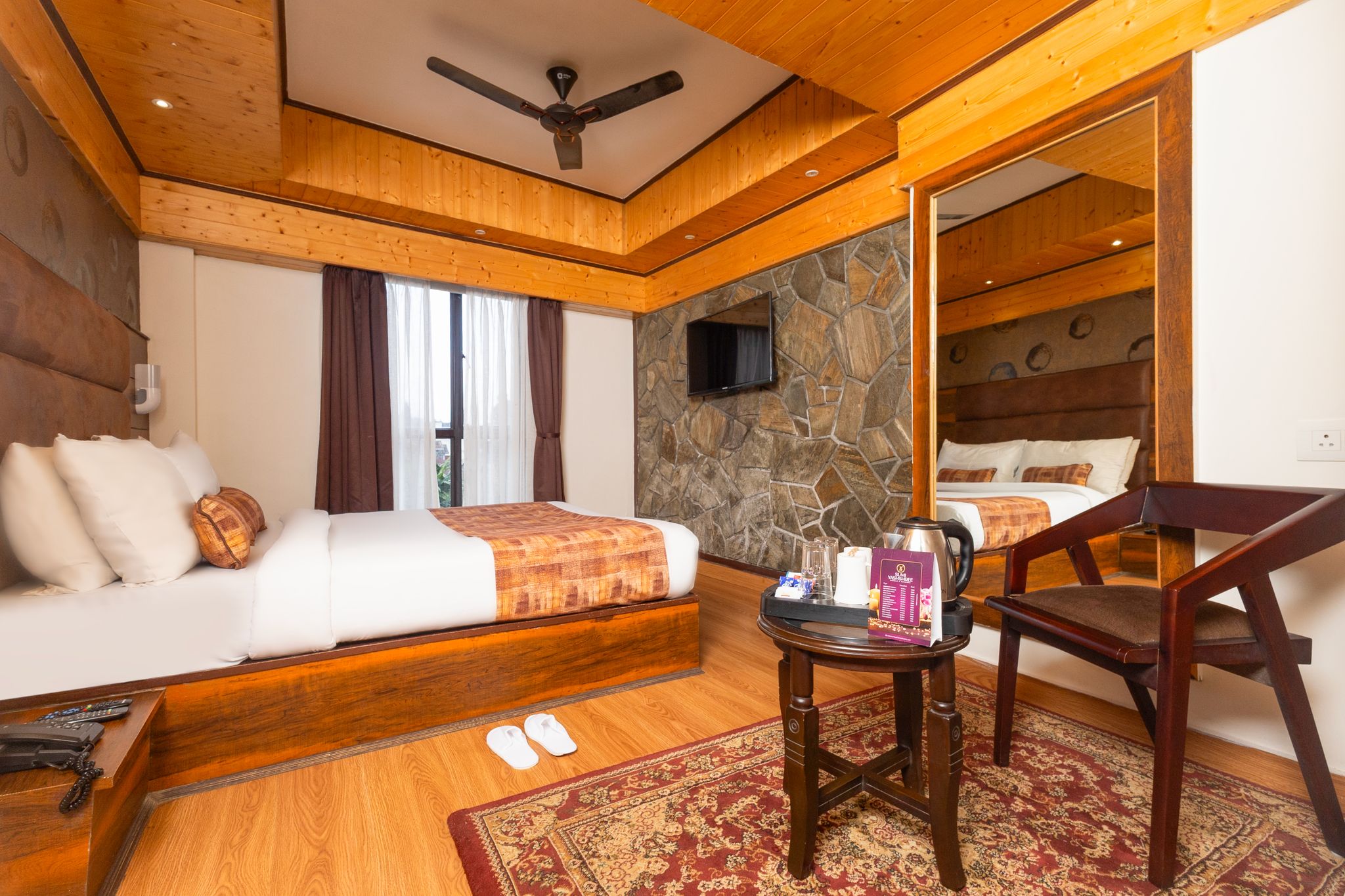 Sumitel Queens Yard Deluxe Double 4