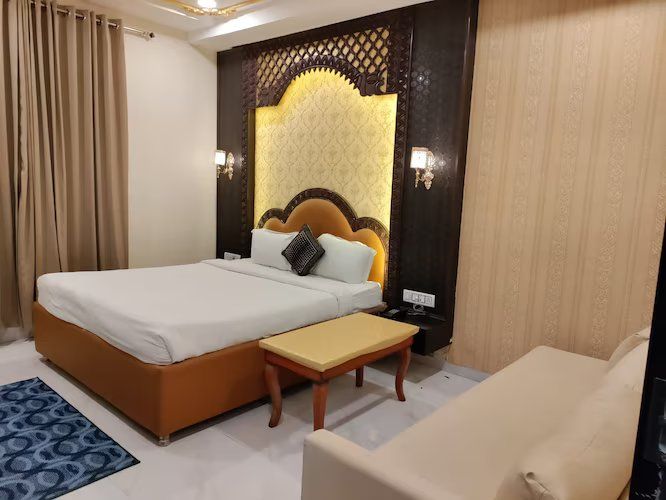 Rajwada Resort Royal Deluxe Room 9