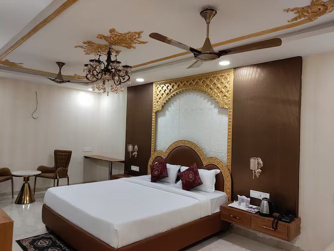 Rajwada Resort Executive King Bed