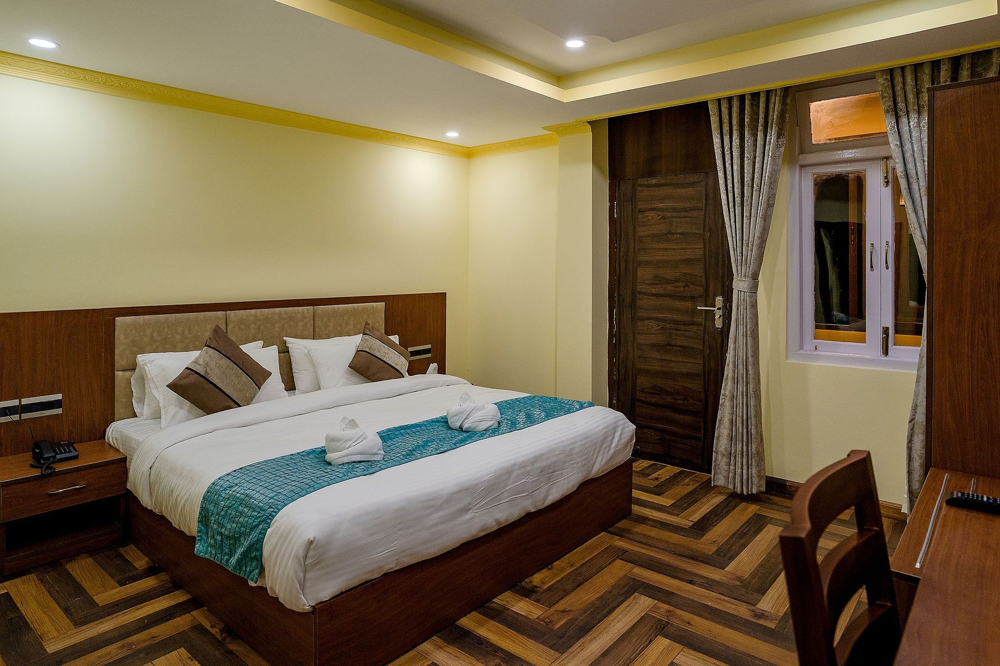 Sharolyn Boutique Near Mg Marg  Comfort Queen 2