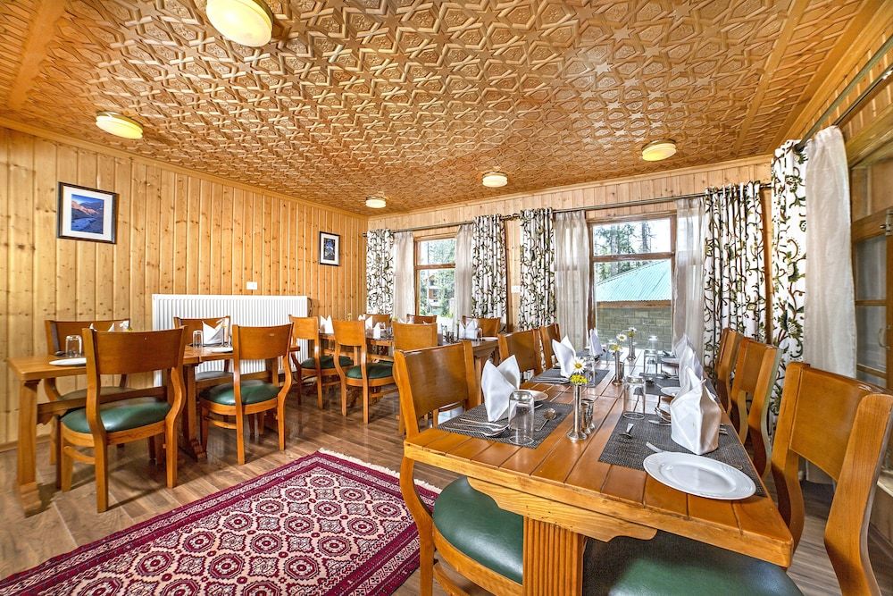 undefined Shaw Inn By Stay Pattern 4