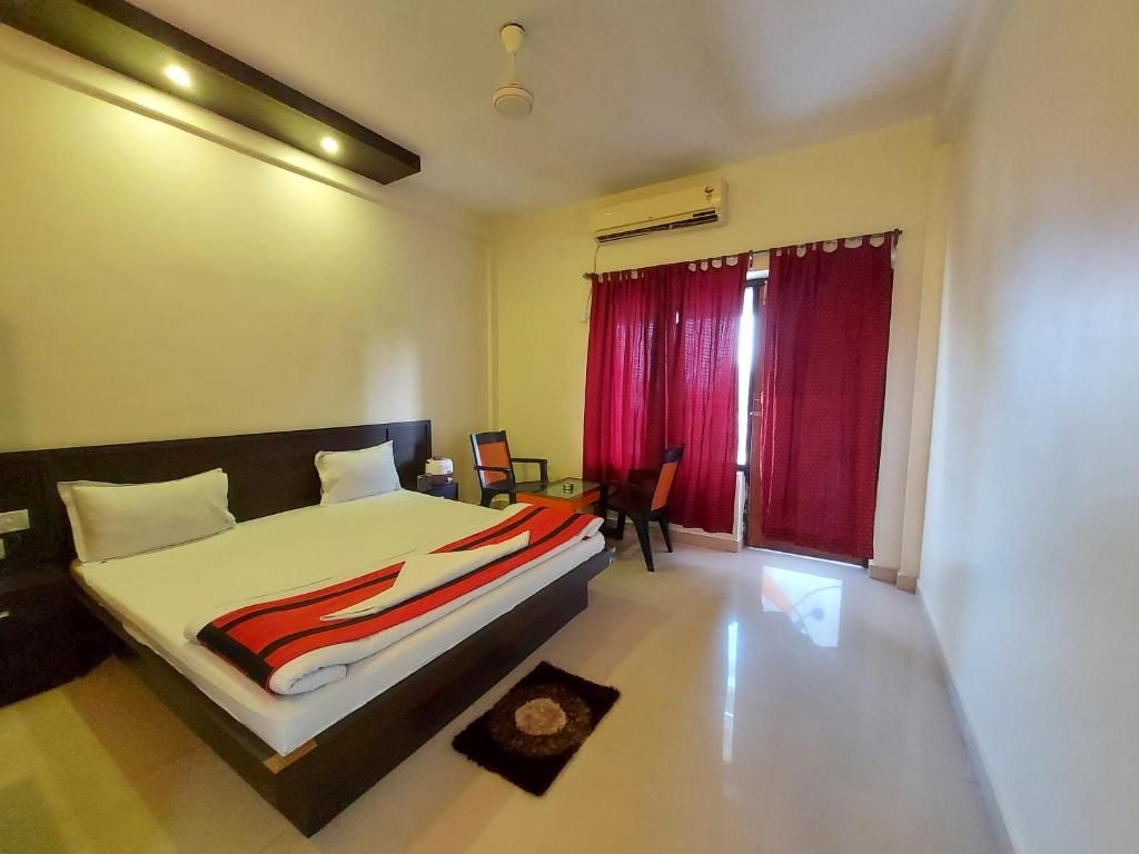 Shinjini Resort Deluxe Double Room 2