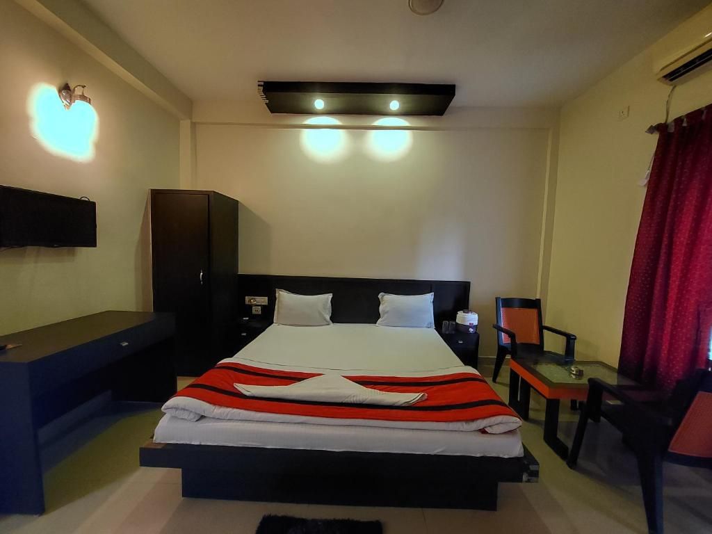 Shinjini Resort Deluxe Double Room 6